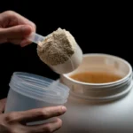 زمان و نحوه مصرف پروتئین وی ایزوله فواید و طریقه مصرف وی ایزوله-فراتن