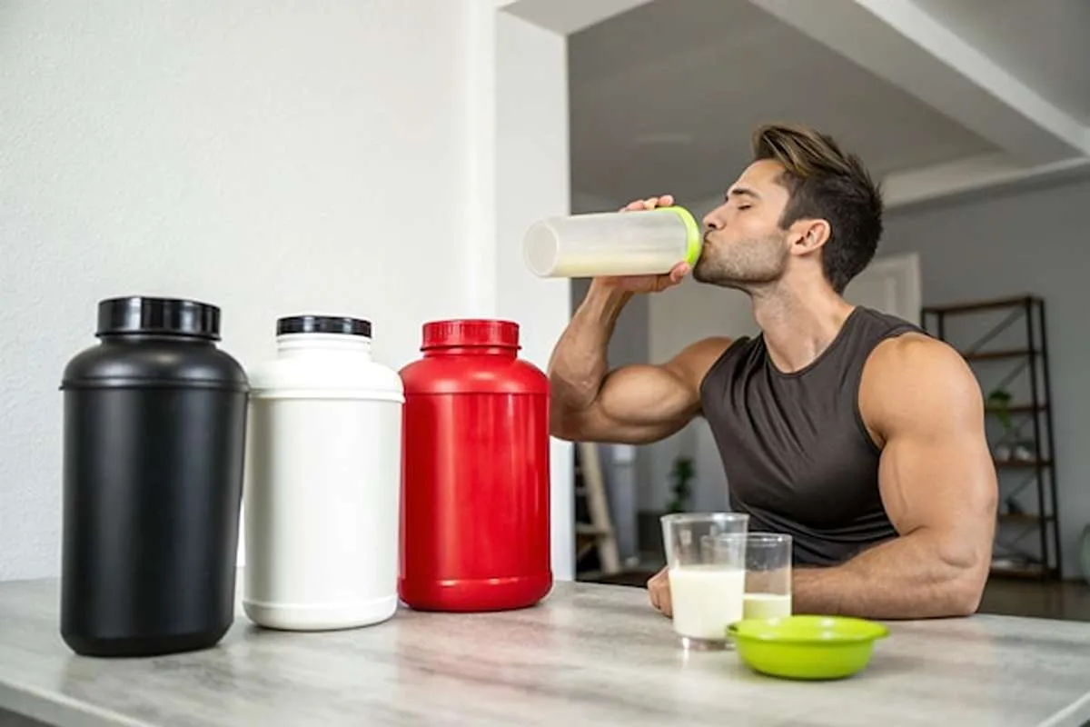 بهترین زمان مصرف پروتئین وی در روز استراحت-زمان مصرف پروتئین وی-فراتن فروشگاه معتبر مکمل بدنسازی