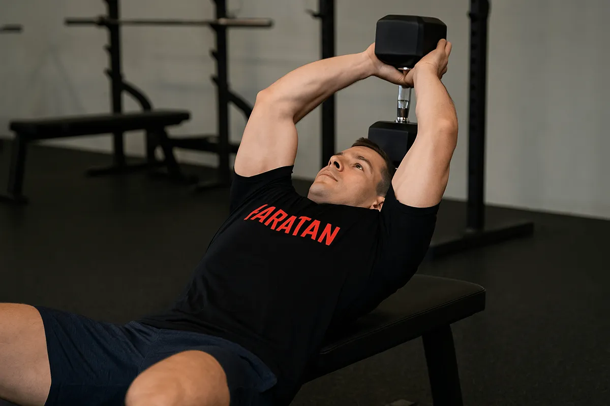 پلاور دمبل میز شیب‌دار-پل اور دمبل-فراتن مجله تخصصی ورزش و بدنسازی